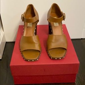 100% Authentic Valentino Sandals Luxury Item